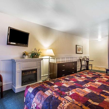 Rodeway Inn & Suites Nags Head Exteriör bild