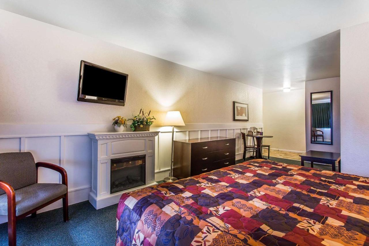 Rodeway Inn & Suites Nags Head Exteriör bild